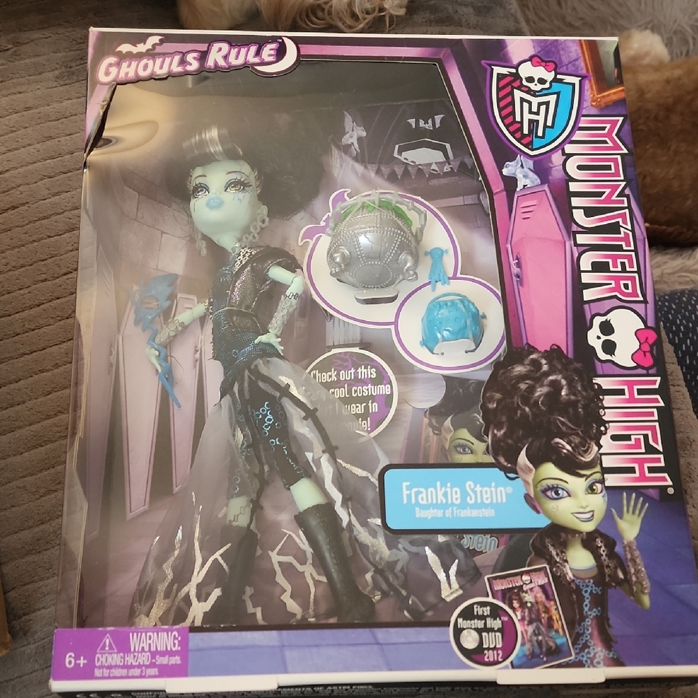 Mattel Frankie Stein Doll with Accessories 2012